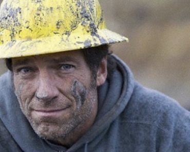 A Fan Asked Mike Rowe For Career Advice. The Response He Got Is Something Everyone Should Read.