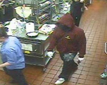 They Go To Rob A McDonald’s And Don’t See The 11 Special Forces Soldiers Eating