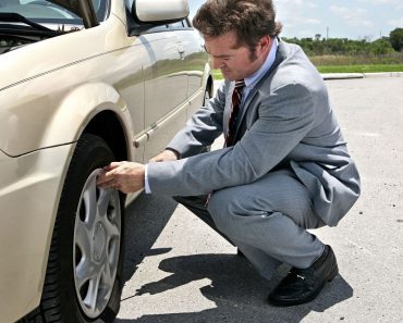 Passerby’s Were Stunned When They Saw What This Man Was Doing To His Car