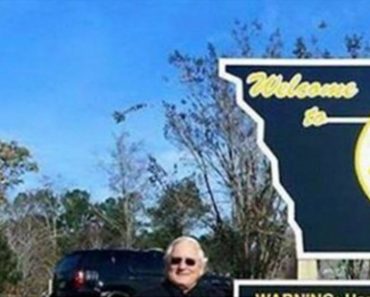 County Sheriff’s Controversial Sign Goes Viral