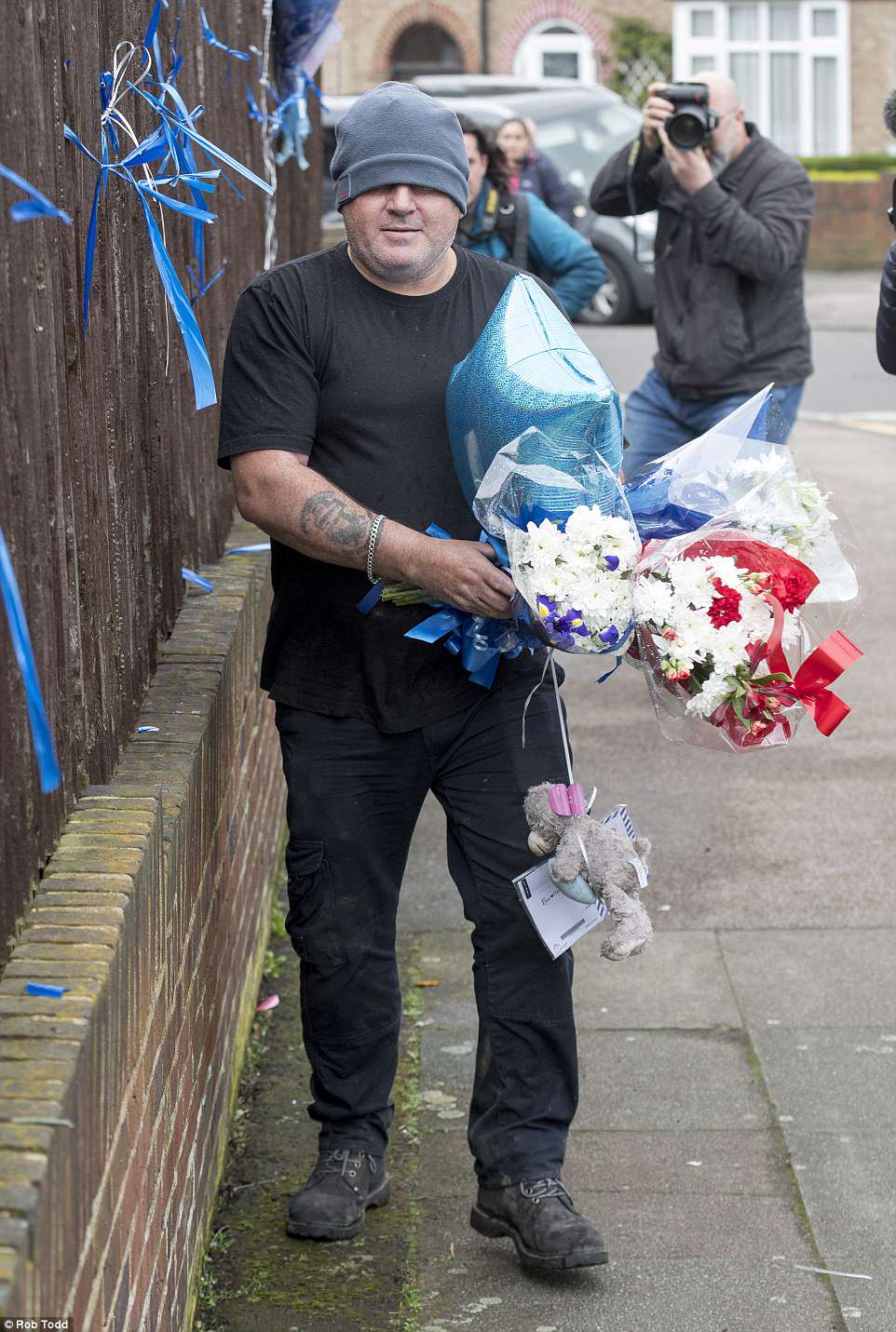 henry vincent floral tribute