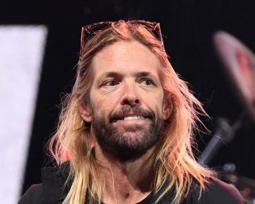 Foo Fighters Drummer Taylor Hawkins Dead