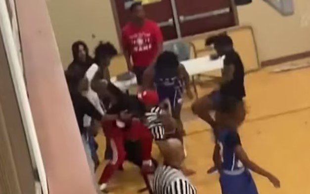 parents beat up referee